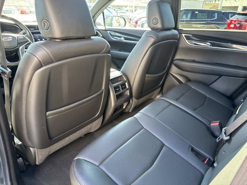 Used 2020 Cadillac XT5 Premium Luxury image 10