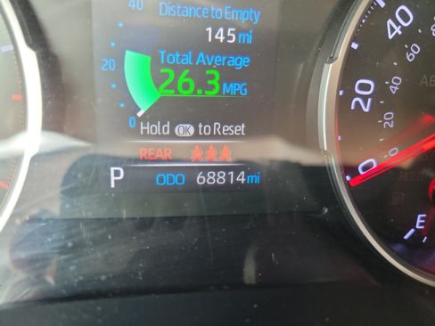 Used 2019 Toyota RAV4 LE FWD image 26