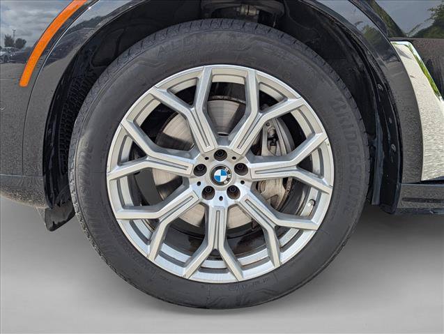 Used 2023 BMW X7 xDrive40i AWD/4WD image 9