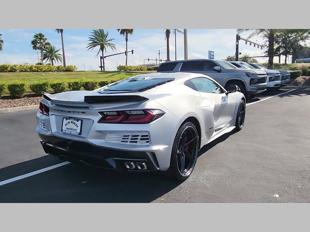 New 2026 Chevrolet Corvette E-Ray w/ ZER Performance Package AWD/4WD image 23