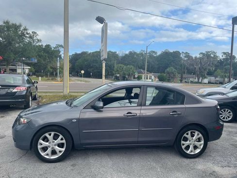 Used 2009 MAZDA MAZDA3 i Touring Value FWD image 7