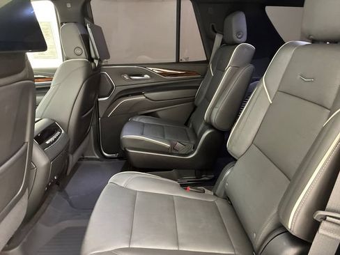 Certified 2024 Cadillac Escalade Premium Luxury w/ Performance Package AWD/4WD image 18