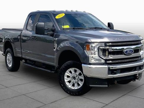 Certified 2021 Ford F250 XL w/ STX Appearance Package AWD/4WD image 3