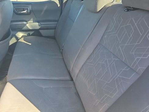 Used 2016 Toyota Tacoma TRD Sport w/ Premium & Technology Package image 14