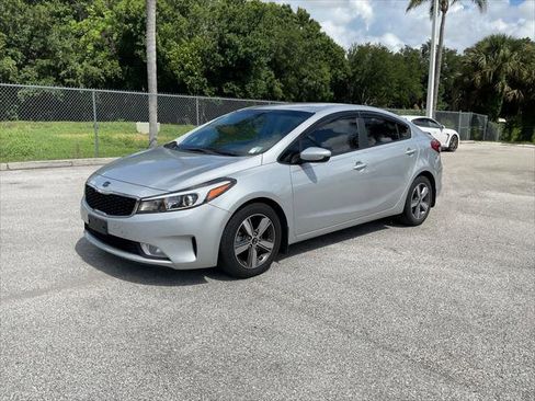 Used 2018 Kia Forte LX w/ LX Popular Package FWD image 3