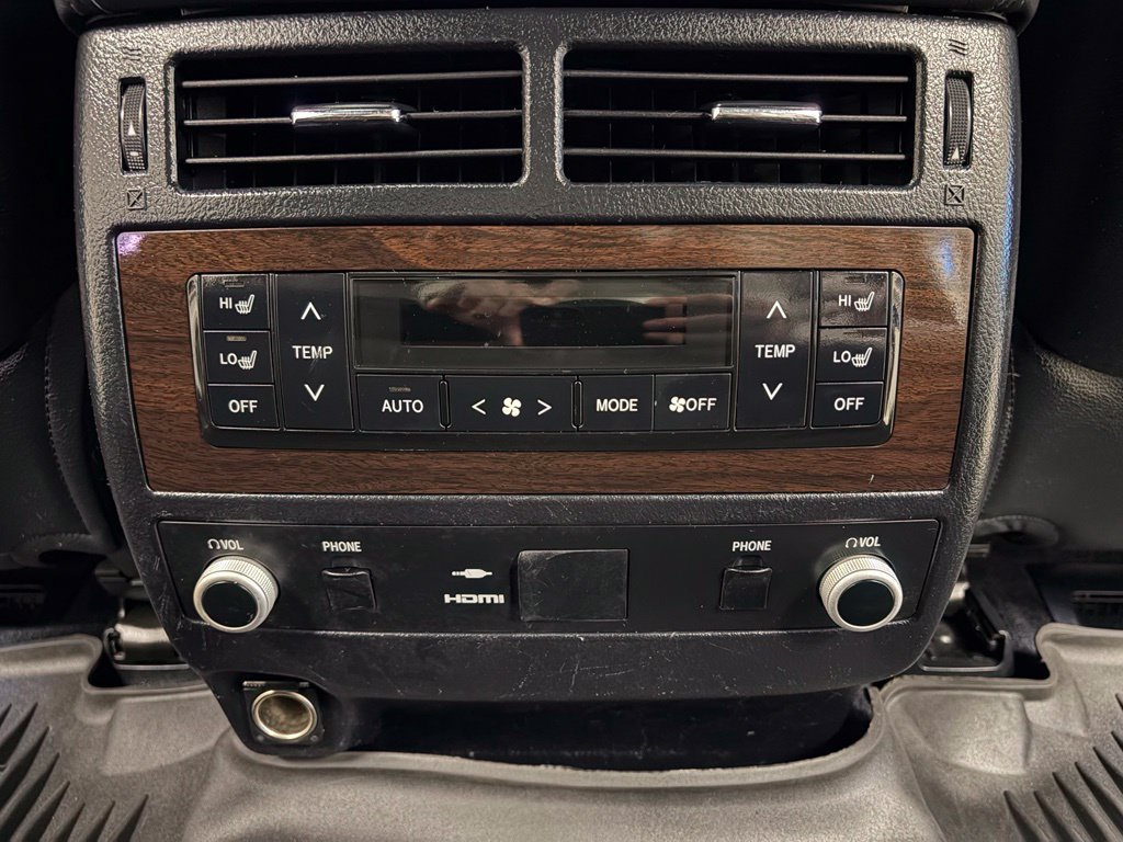 Used 2016 Toyota Land Cruiser AWD/4WD image 16