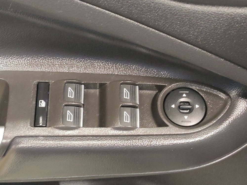 Used 2019 Ford Escape SE FWD image 27