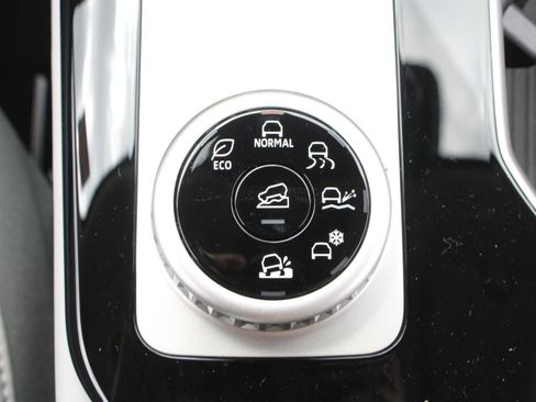 New 2025 Mitsubishi Outlander Platinum Edition image 26