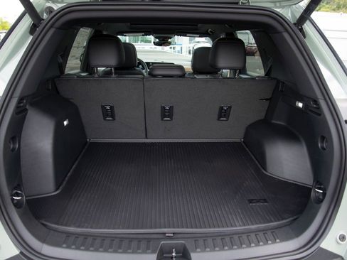 New 2026 Chevrolet Equinox ACTIV w/ Convenience Package III AWD/4WD image 19