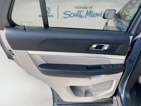 Used 2019 Ford Explorer FWD image 25