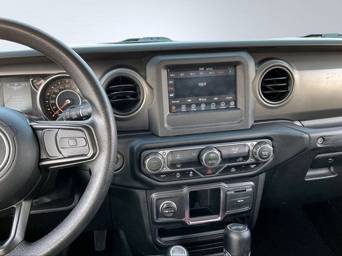 Used 2022 Jeep Wrangler Unlimited Sport image 6