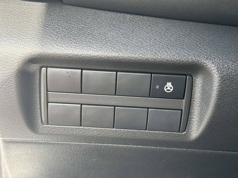 Certified 2023 Nissan Kicks SR w/ SR Premium Package FWD image 38