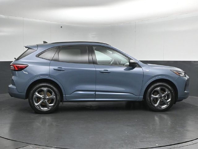 Certified 2024 Ford Escape ST-Line w/ Tech Pack #1 AWD/4WD image 8