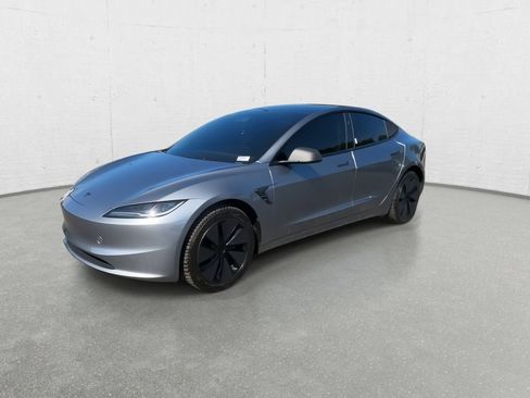 Used 2026 Tesla Model 3 RWD image 4