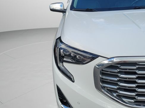 Used 2019 GMC Terrain Denali w/ Advanced Safety Package AWD/4WD image 10