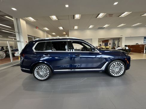 New 2026 BMW X7 xDrive40i image 33