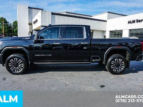 Used 2024 GMC Sierra 3500 Denali Ultimate AWD/4WD image 6