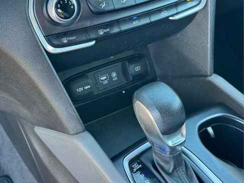 Used 2020 Hyundai Santa Fe SE FWD image 22