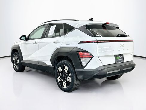 Used 2025 Hyundai Kona SEL AWD/4WD image 5