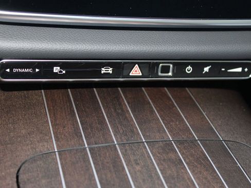 Used 2026 Mercedes-Benz E 350 Sedan image 25