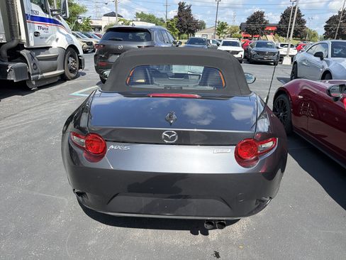 Used 2016 MAZDA MX-5 Miata Grand Touring RWD image 10
