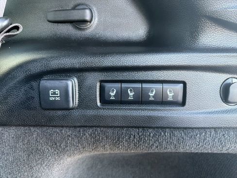 Certified 2023 Jeep Grand Cherokee L Overland w/ Rear Seat Video Group I AWD/4WD image 31
