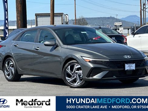 New 2026 Hyundai Elantra Limited FWD image 1