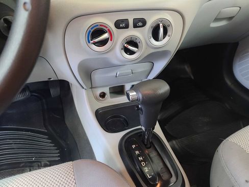 Used 2009 Hyundai Accent GLS image 19