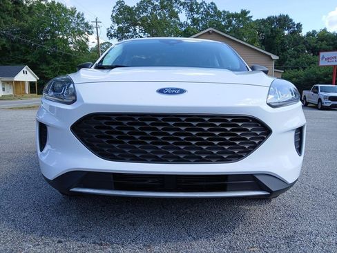 Used 2022 Ford Escape S AWD/4WD image 3