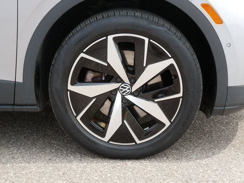 Certified 2023 Volkswagen ID.4 Pro S AWD/4WD image 9
