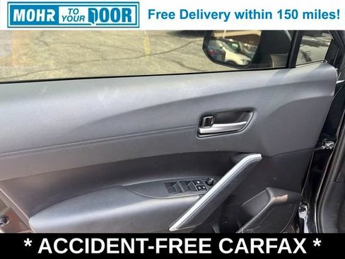 Used 2023 Toyota Corolla Cross XLE w/ Convenience Package AWD/4WD image 13