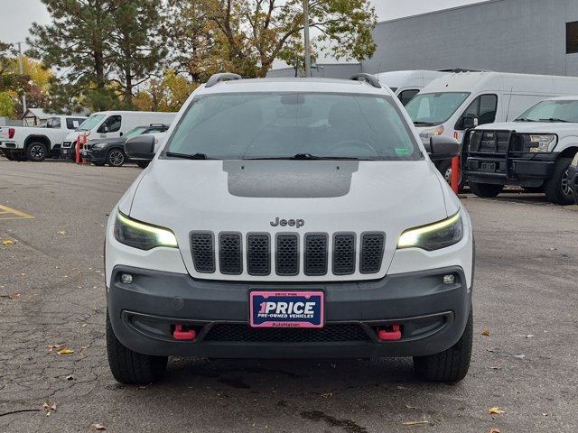 Used 2019 Jeep Cherokee Trailhawk AWD/4WD image 2