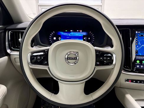Used 2024 Volvo S60 B5 Plus w/ Climate Package FWD image 23