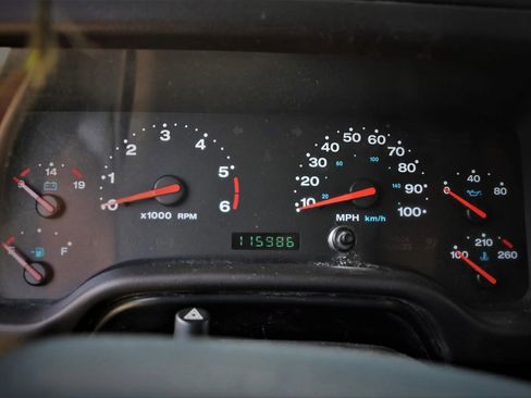 Used 2002 Jeep Wrangler X image 25