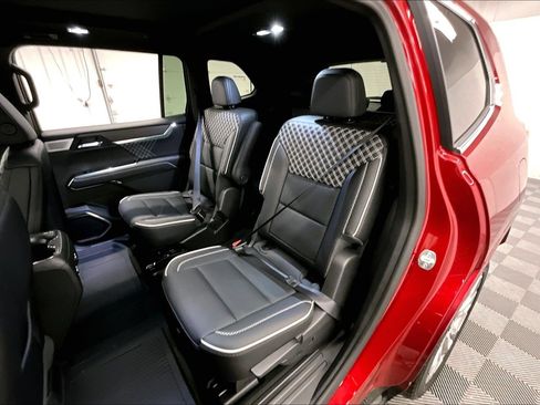 Used 2025 GMC Acadia Denali w/ Super Cruise Package AWD/4WD image 23