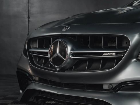 Used 2019 Mercedes-Benz E 63 AMG S image 3