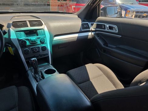 Used 2012 Ford Explorer XLT AWD/4WD image 12