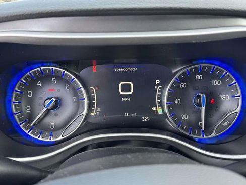 New 2026 Chrysler Pacifica Select w/ S Appearance Package AWD/4WD image 12