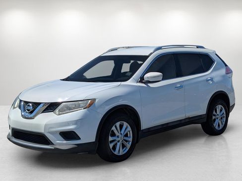 Used 2015 Nissan Rogue SV image 1