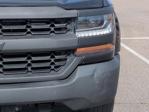Used 2019 Chevrolet Silverado 1500 LT RWD image 10