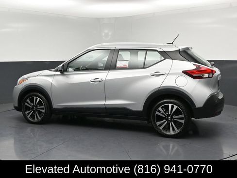 Used 2020 Nissan Kicks SV FWD image 25
