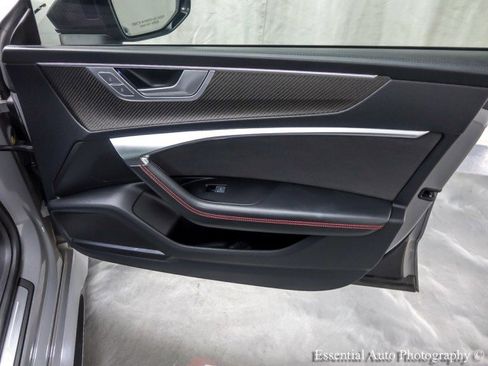 Used 2022 Audi RS 7 Sportback AWD/4WD image 29
