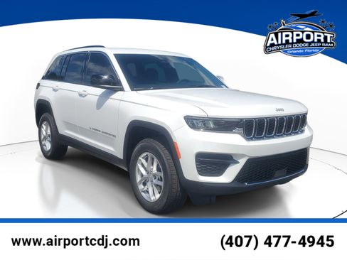 New 2026 Jeep Grand Cherokee Laredo RWD image 1