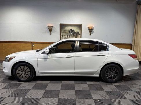 Used 2008 Honda Accord LX image 2