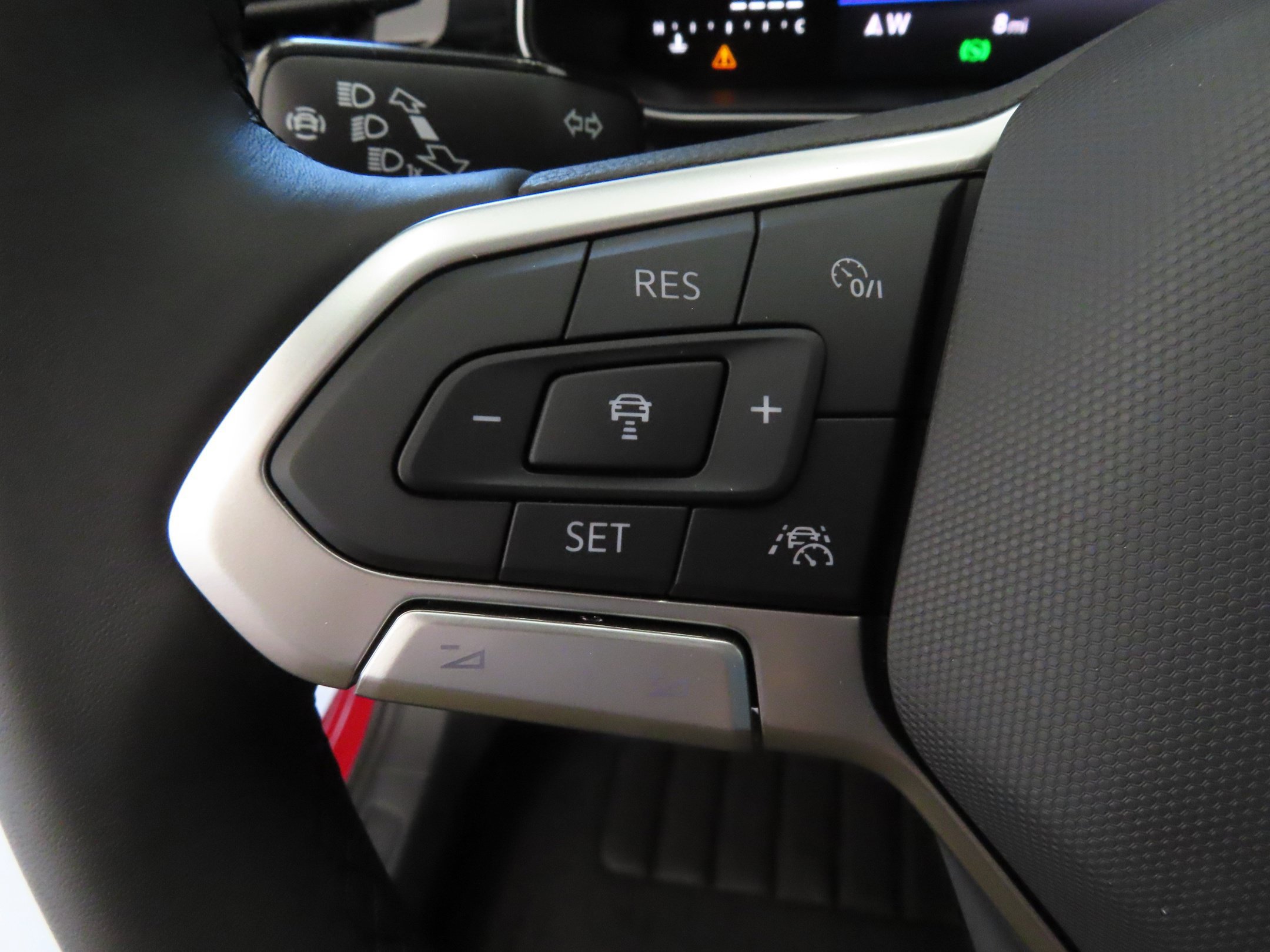 Used 2026 Volkswagen Jetta SE FWD image 13
