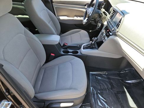 Used 2020 Hyundai Elantra SEL w/ Convenience Package (C2) FWD image 23