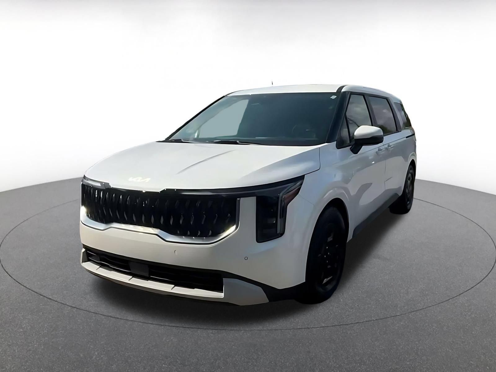 Used 2026 Kia Carnival FWD image 6