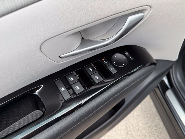Certified 2025 Hyundai Tucson Limited AWD/4WD image 19