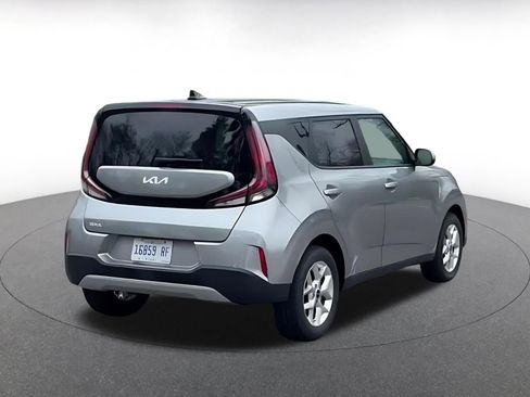 Used 2025 Kia Soul LX w/ LX Technology Package image 15