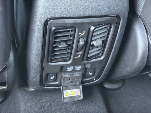 Used 2024 Dodge Durango GT AWD/4WD image 27